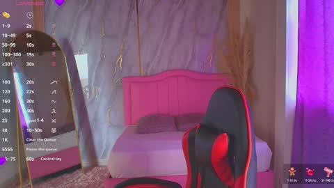 Snapshot of sarahrouse_ chatting on 6, 11, 2025 S A R A H online show from 6, 11, 2025