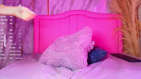 Snapshot of sarahrouse_ chatting on 14, 11, 2025 S A R A H online show from 14, 11, 2025