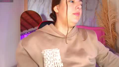 Snapshot of sarahrouse_ chatting on 29, 11, 2025 S A R A H online show from 29, 11, 2025