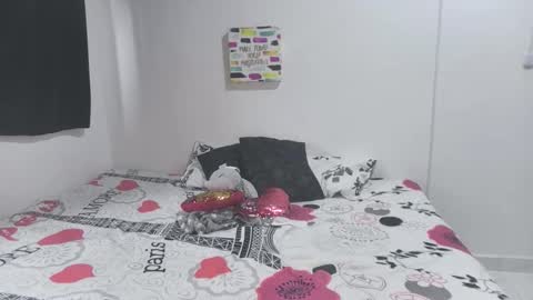 Sarah  online show from 25, 9, 2025