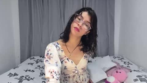 Sarah  online show from 3, 3, 2026