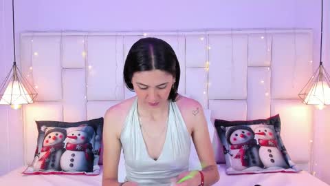 Snapshot of sarahsophia_ chatting on 18, 12, 2025 SARAH online show from 18, 12, 2025