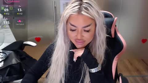 Sarah online show from 3, 10, 2025