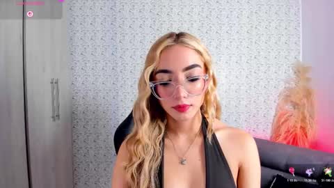 Sara jones   online show from 14, 3, 2026