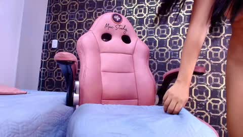 Sara  online show from 15, 1, 2025