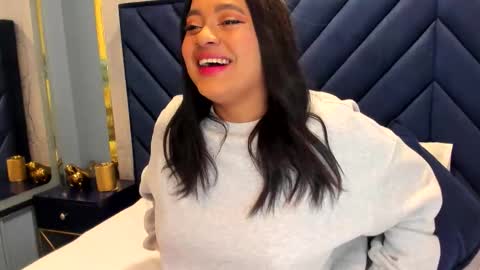   online show from 8, 11, 2025