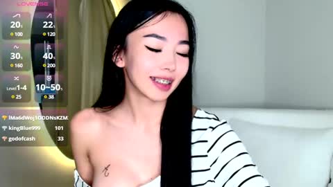 Snapshot of saranmia chatting on 14, 12, 2024 Mia online show from 14, 12, 2024