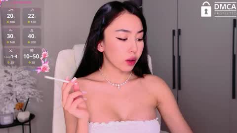 Snapshot of saranmia chatting on 1, 10, 2025 Mia online show from 1, 10, 2025