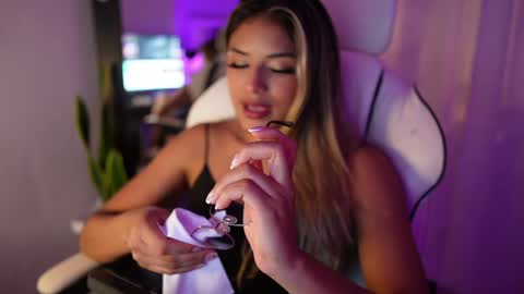 Sara online show from 30, 1, 2025