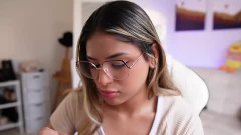 Sara online show from 10, 2, 2025