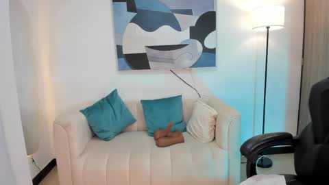 I am Sara  online show from 30, 4, 2026
