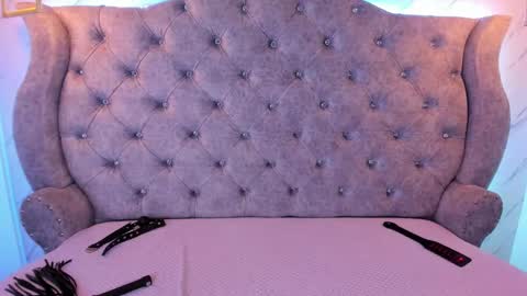   online show from 27, 12, 2024