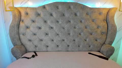   online show from 19, 1, 2025