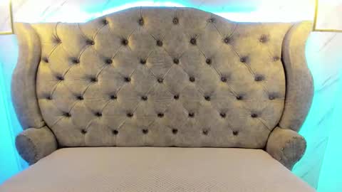   online show from 20, 1, 2025