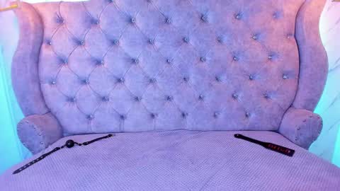   online show from 23, 1, 2025