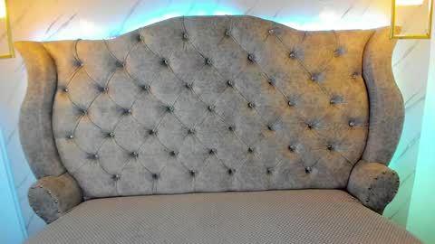   online show from 3, 2, 2025