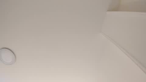   online show from 15, 2, 2025