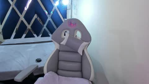   online show from 18, 2, 2025