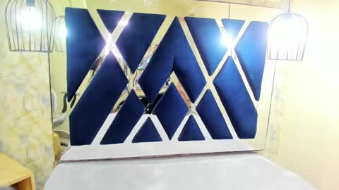   online show from 19, 2, 2025