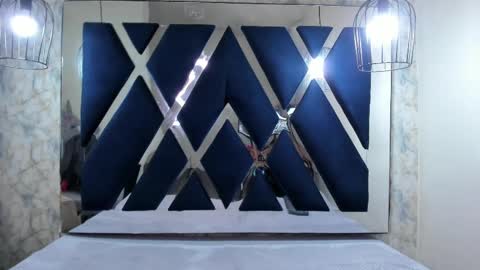   online show from 25, 2, 2025