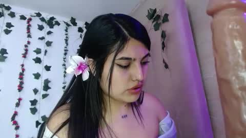 Snapshot of sarastonesx chatting on 30, 4, 2026 sarastonesx online show from 30, 4, 2026
