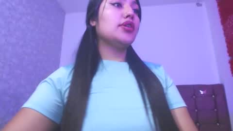 Snapshot of sarastonesx chatting on 29, 5, 2026 sarastonesx online show from 29, 5, 2026