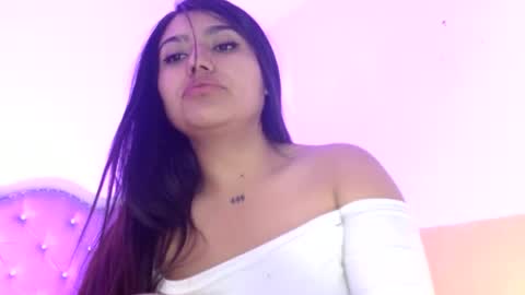 sarastonesx online show from 26, 6, 2026