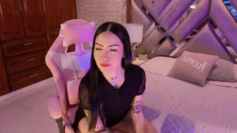 Snapshot of saratorresxx chatting on 23, 4, 2026 Sara online show from 23, 4, 2026