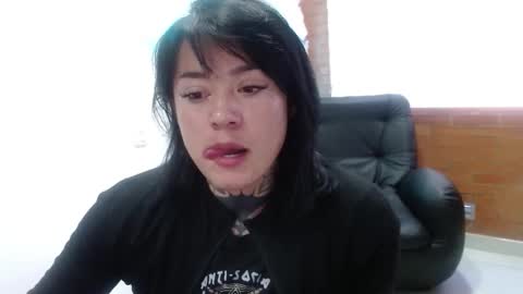 Sara Herrera online show from 7, 1, 2026