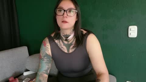 Snapshot of saratrita chatting on 29, 5, 2026 Sara Herrera online show from 29, 5, 2026
