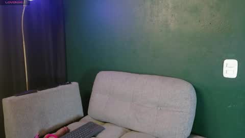Snapshot of saratrita chatting on 10, 6, 2026 Sara Herrera online show from 10, 6, 2026