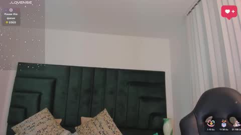      online show from 22, 10, 2025