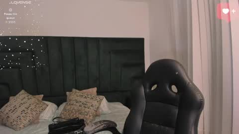      online show from 10, 5, 2026