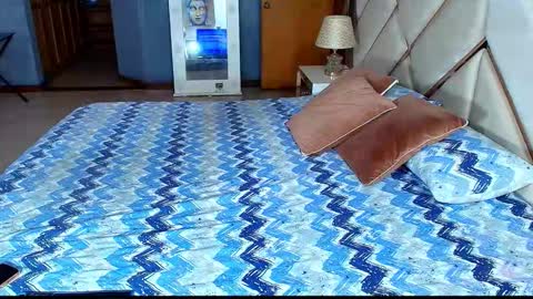 Sara Rivera online show from 12, 11, 2025