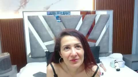 Snapshot of saray_hot202cl chatting on 27, 10, 2025 saray_hot202cl online show from 27, 10, 2025