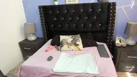 Snapshot of saraymoorex_ chatting on 9, 1, 2025 Saray online show from 9, 1, 2025