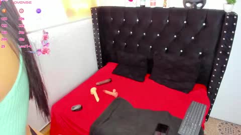 Snapshot of saraymoorex_ chatting on 3, 3, 2025 Saray online show from 3, 3, 2025