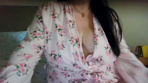 Snapshot of saretta46 chatting on 4, 7, 2026 Sara online show from 4, 7, 2026