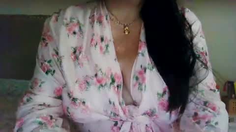 Snapshot of saretta46 chatting on 5, 7, 2026 Sara online show from 5, 7, 2026