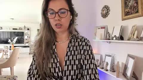 Snapshot of sarhamccormick chatting on 11, 2, 2025 sarha online show from 11, 2, 2025