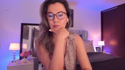 Snapshot of sarhamccormick chatting on 21, 9, 2025 sarha online show from 21, 9, 2025