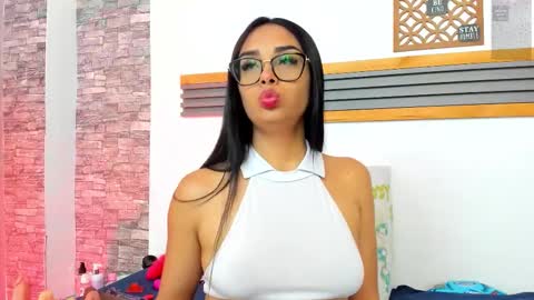 Snapshot of saritalove_ chatting on 17, 1, 2026 Sara online show from 17, 1, 2026