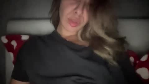 Snapshot of sarrah_rossy chatting on 31, 10, 2025 Sarrah online show from 31, 10, 2025