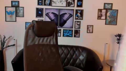 SarahRice online show from 21, 2, 2026