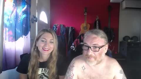 Snapshot of saruandjay chatting on 11, 9, 2025 Giselle and Jay online show from 11, 9, 2025