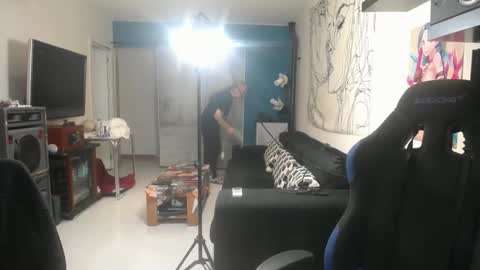 Snapshot of saruandjay chatting on 25, 9, 2025 Giselle and Jay online show from 25, 9, 2025