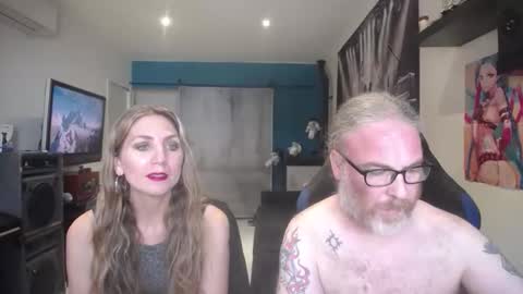 Snapshot of saruandjay chatting on 27, 9, 2025 Giselle and Jay online show from 27, 9, 2025
