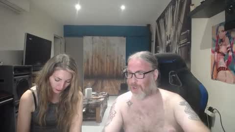Snapshot of saruandjay chatting on 29, 9, 2025 Giselle and Jay online show from 29, 9, 2025
