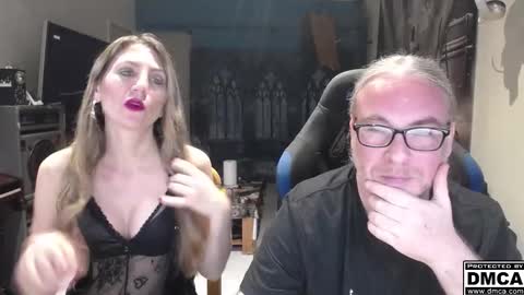 Snapshot of saruandjay chatting on 25, 10, 2025 Giselle and Jay online show from 25, 10, 2025