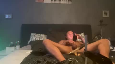 Snapshot of sascha27fire chatting on 17, 12, 2024 german bi firefighter online show from 17, 12, 2024